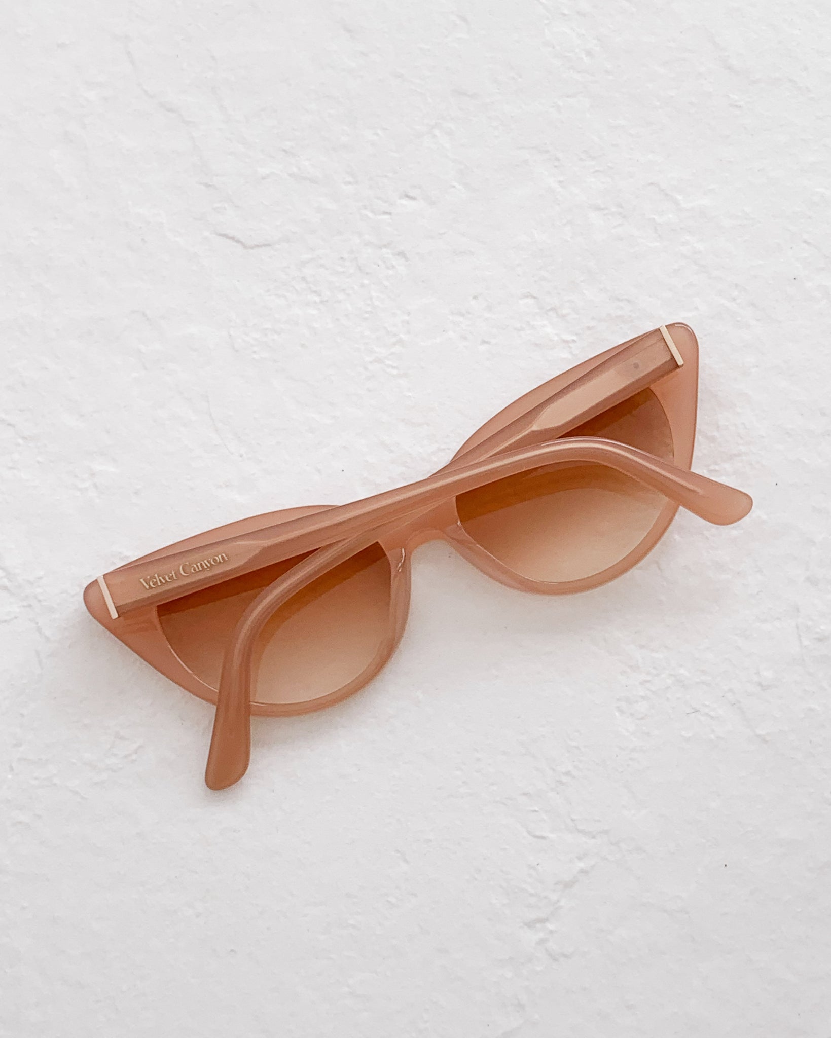 FEMME CHAT in Peach