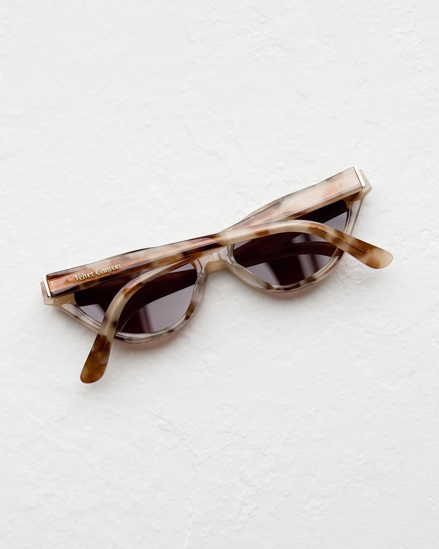 BEATNIKS in Caramel Tort