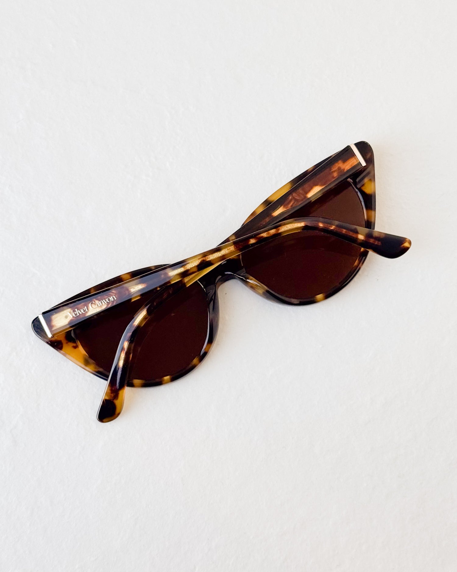 FEMME CHAT in Eco Tort